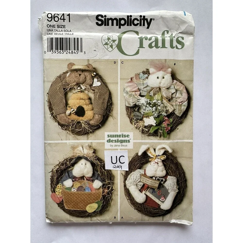 SIMPLICITY 9641 BUNNY KITTY CAT & BEAR DOOR WREATH SEWING PATTERN UNCUT